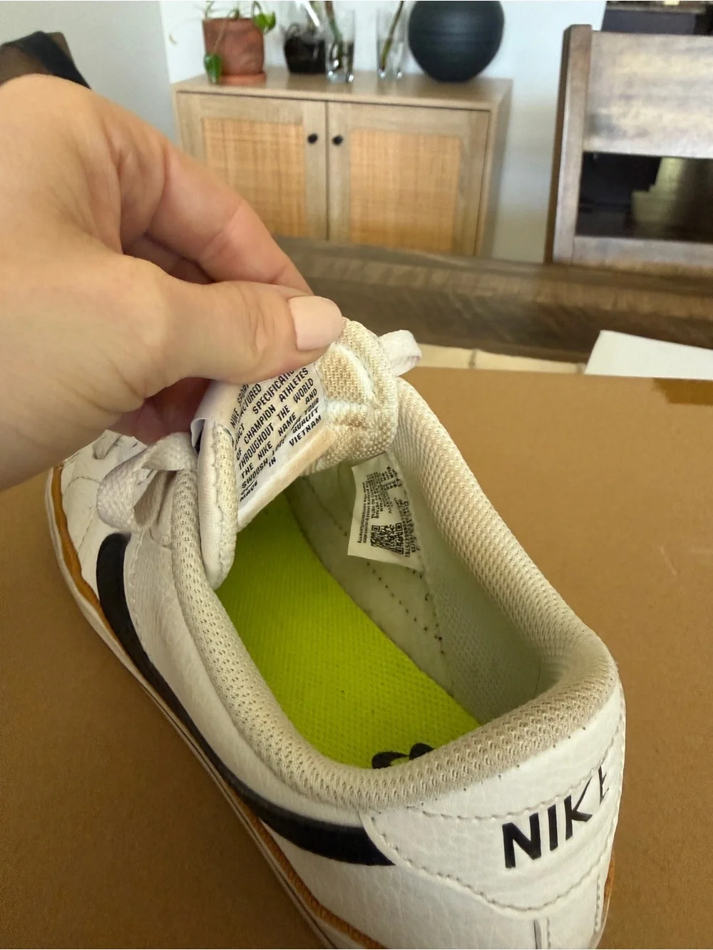 Nike womens court legacy Low-Top Sneakers size 7